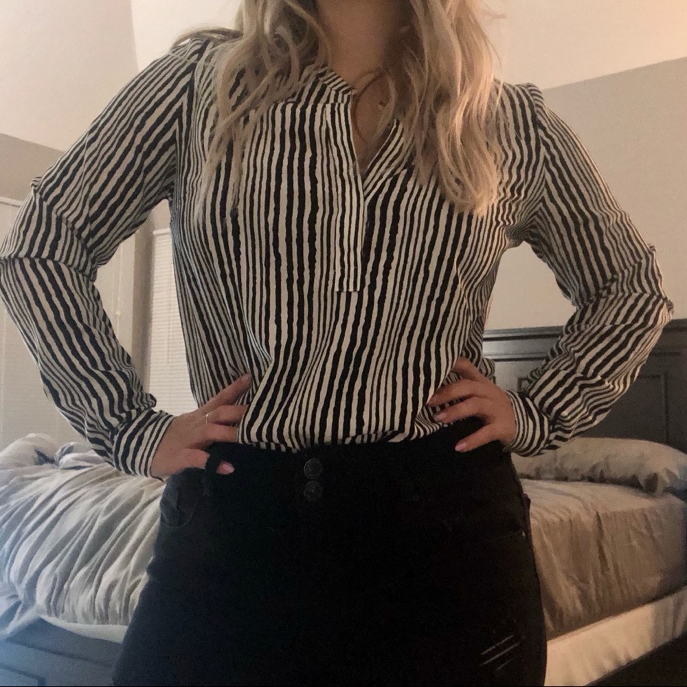 B&W Striped Long Sleeve Blouse